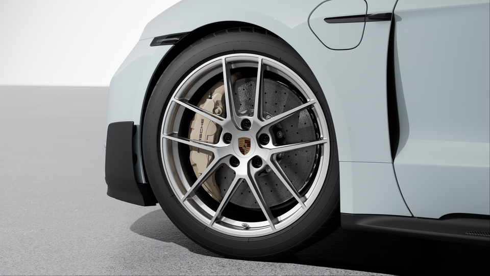 Wheels painted in Brilliant Silver