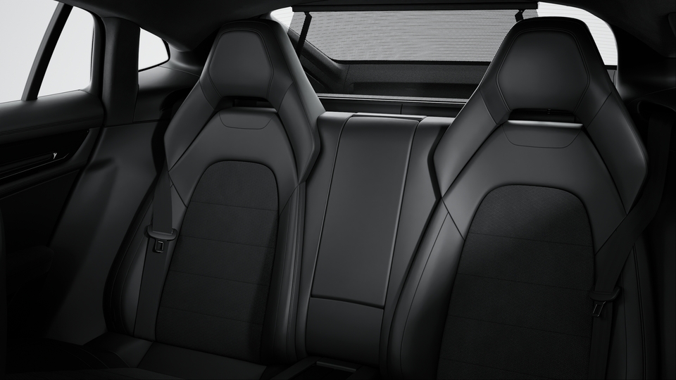 Electric roll-up sunblind for behind rear compartment